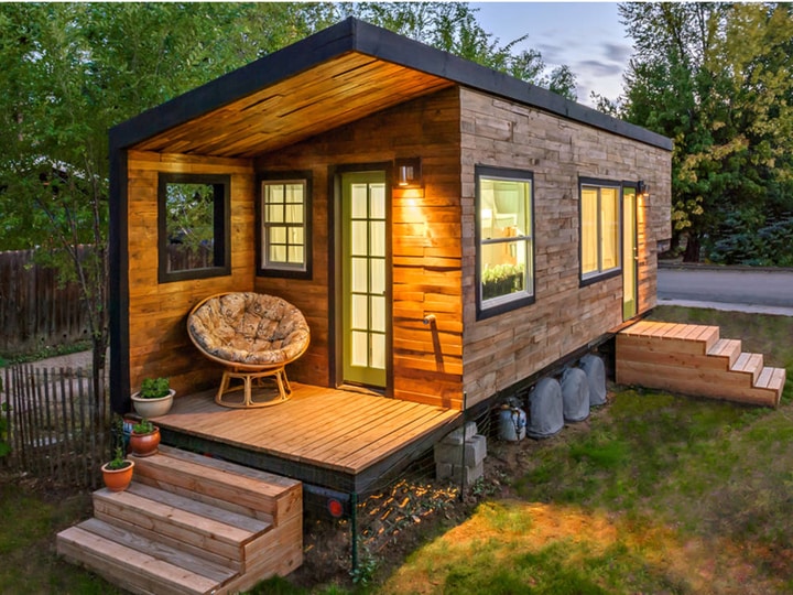 tiny house in a city
