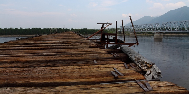 6 Most Breathtakingly Scary Bridges on the Planet Vitim River Bridge Siberia Russia
