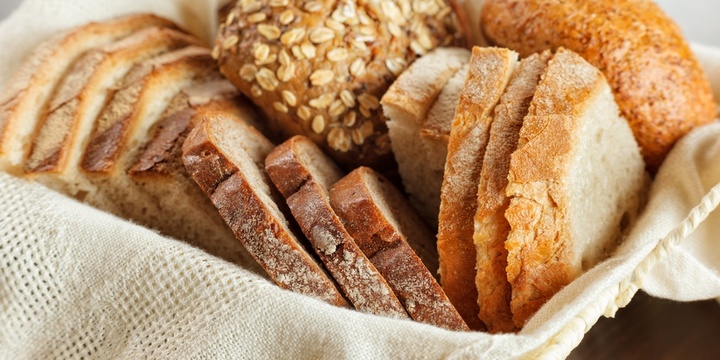 5 Foods Not to Be Stored in a Fridge Bread